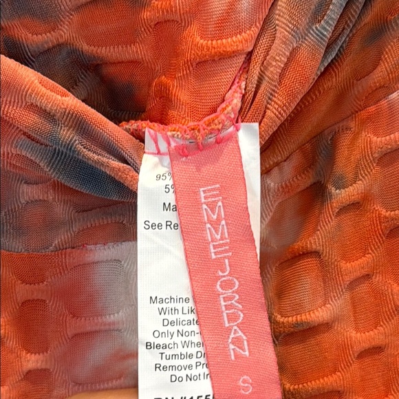 Red and Blue Tie-Dye Leggings with Abstract Design - Picture 6 of 7